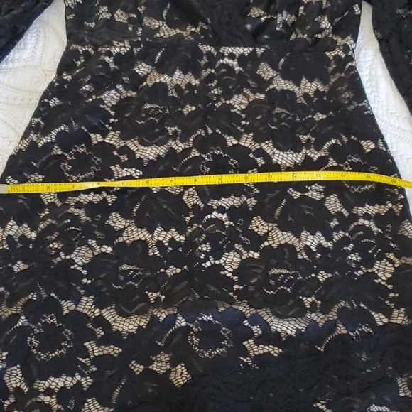 Dress - Picture 6 of 10